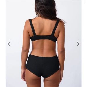 Skatie Onyx Crinkle Set